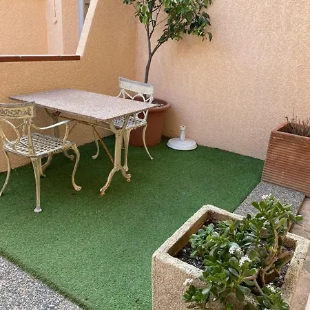 Saint Georges, Face A La Canet-en-Roussillon