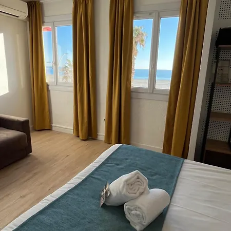 Hotel Saint Georges, Face A La Canet-en-Roussillon