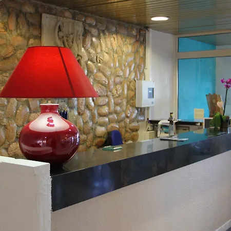 Saint Georges, Face A La