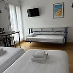 Hotel Saint Georges, Face A La