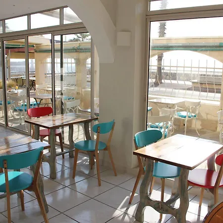 Saint Georges Hotel 3*
