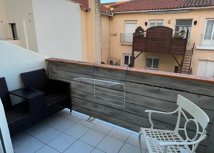 Saint Georges, Face à La Hotel Canet-en-Roussillon