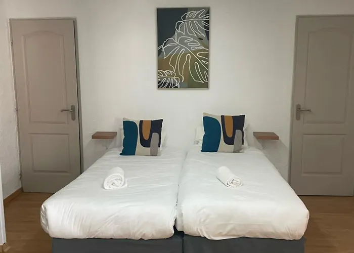 Saint Georges, Face à La Hotel 3*