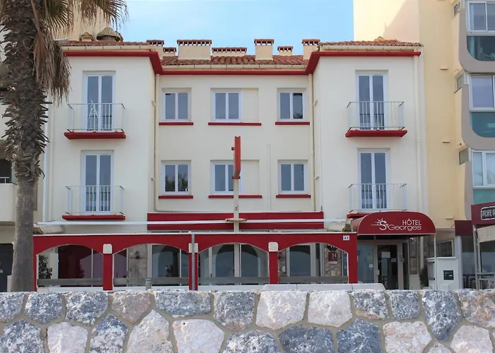 Hotel Saint Georges, Face à La